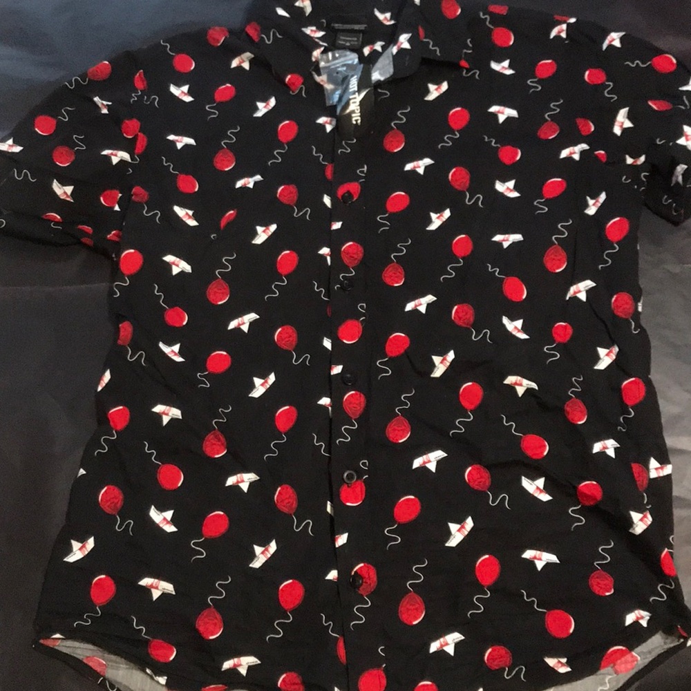 IT button down from hot topic